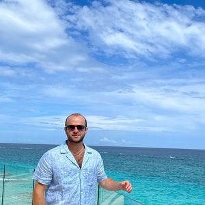 Meet your Posher, Graham